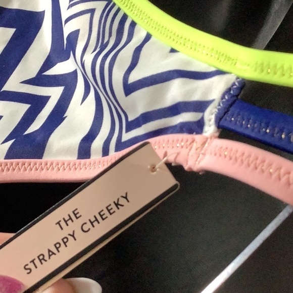 Victoria’s Secret NWT - Sz L - the Strappy cheeky bikini bottom - strap sides - Picture 3 of 6